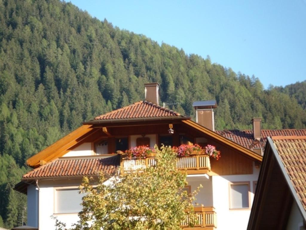 Mansarda Dolomiti Apartamento Rasun di Sopra Quarto foto