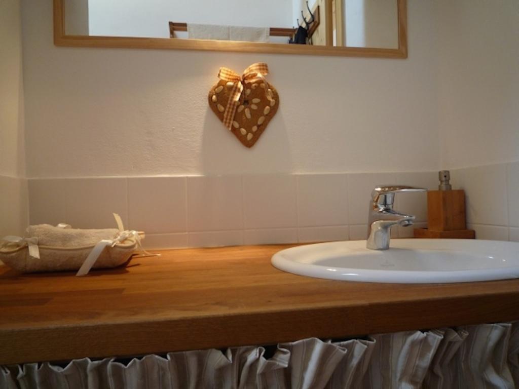 Mansarda Dolomiti Apartamento Rasun di Sopra Quarto foto